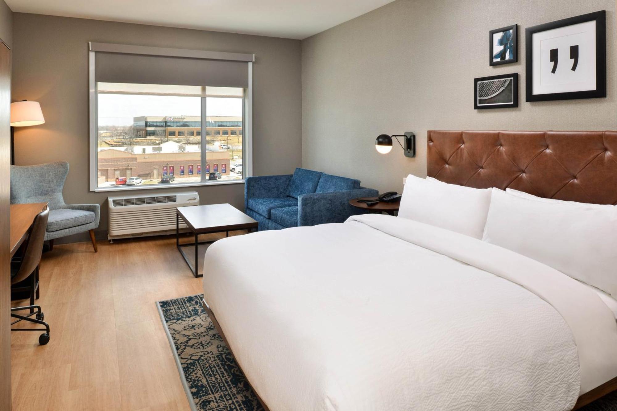 Four Points By Sheraton Kansas City Olathe Exterior photo
