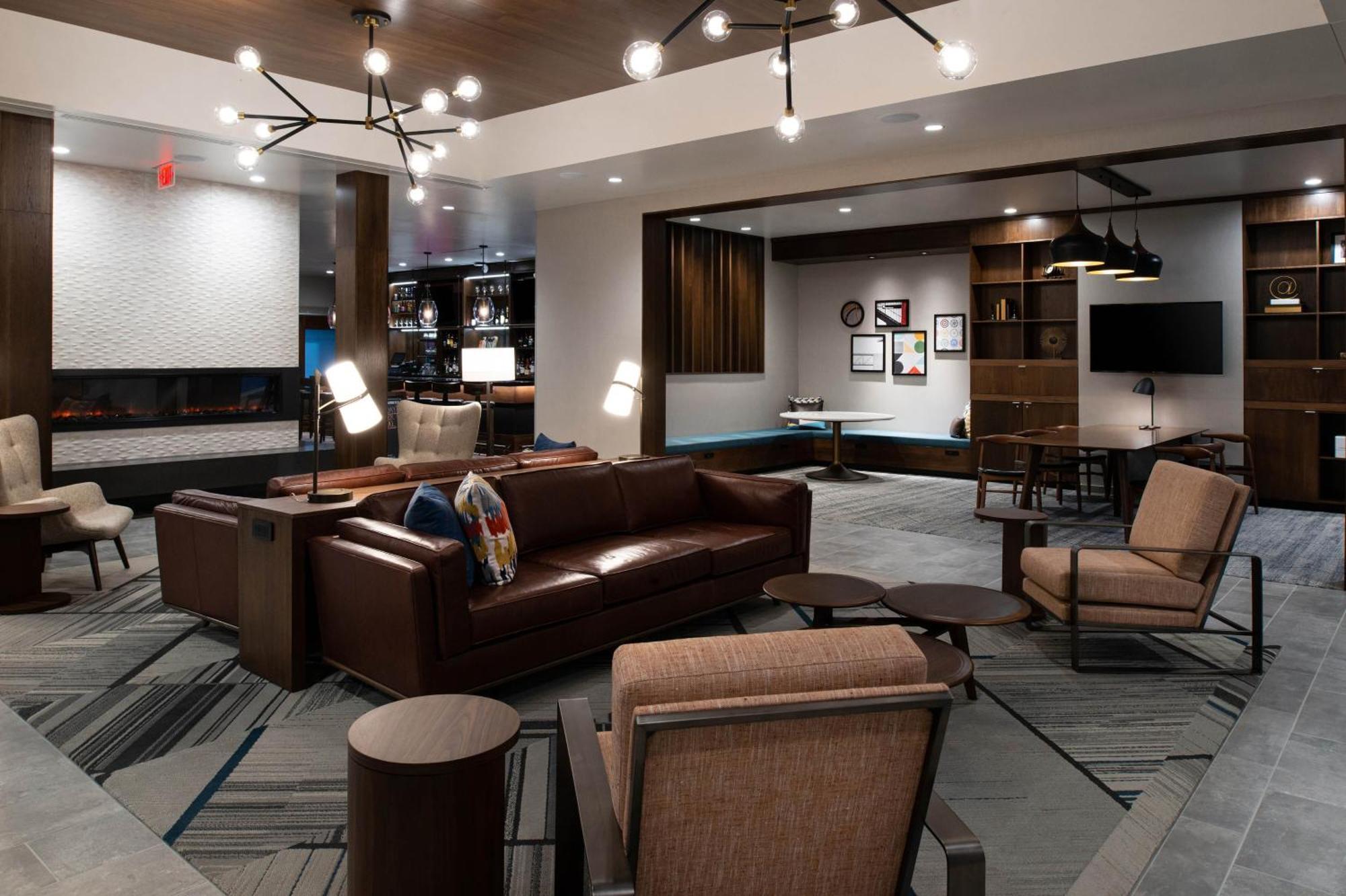 Four Points By Sheraton Kansas City Olathe Exterior photo